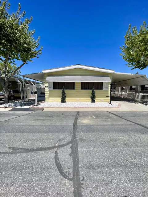 2550 E Ave I #119, Lancaster, CA 93535