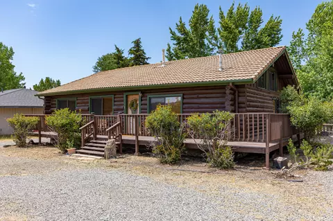 29431 Fawn Way, Tehachapi, CA 93561 photo 2