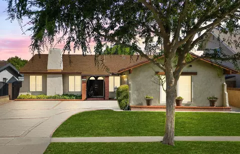 21001 Kingscrest Dr, Santa Clarita, CA 91350