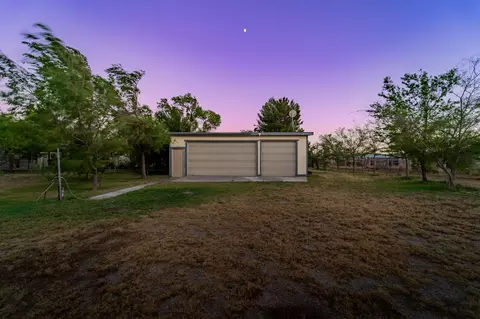 Exterior - 7829 W Avenue E14 W, Lancaster, CA 93536 photo 8 of 13