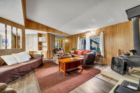 Living - 7829 W Avenue E14 W, Lancaster, CA 93536 photo 2 of 3