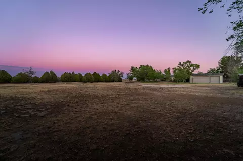 Exterior - 7829 W Avenue E14 W, Lancaster, CA 93536 photo 10 of 13