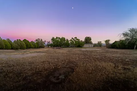 Exterior - 7829 W Avenue E14 W, Lancaster, CA 93536 photo 11 of 13