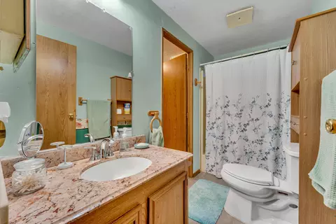 Bath - 7829 W Avenue E14 W, Lancaster, CA 93536 photo 5 of 5