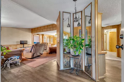 Entry Way - 7829 W Avenue E14 W, Lancaster, CA 93536 photo 1 of 2