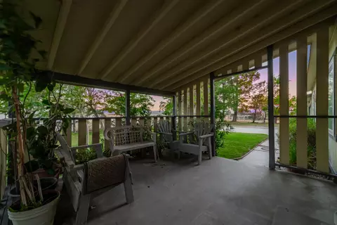 Exterior - 7829 W Avenue E14 W, Lancaster, CA 93536 photo 2 of 13