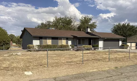 Exterior - 40636 172nd St E, Lancaster, CA 93535 photo 2 of 10