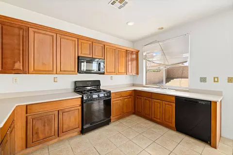 2306 Norberry St E, Lancaster, CA 93535 photo 13