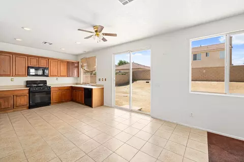 2306 Norberry St E, Lancaster, CA 93535 photo 10
