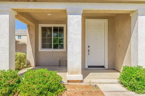 43341 Brandon Thomas Way, Lancaster, CA 93536 photo 5
