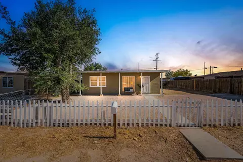 1584 Franklin Ave, Rosamond, CA 93560