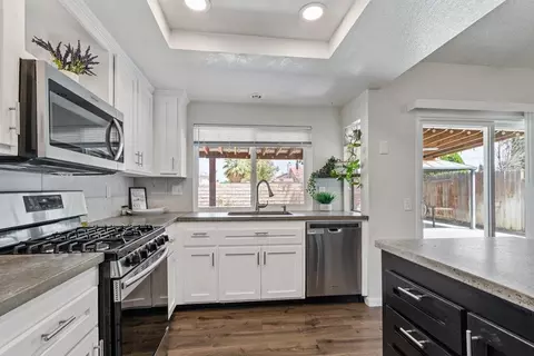 37752 Mentor Ct, Palmdale, CA 93550 photo 12