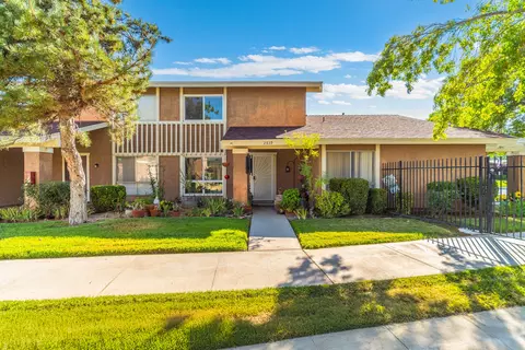 2839 Avenue J4 W, Lancaster, CA 93536