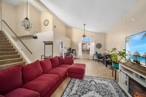 1008 Kildare St E, Lancaster, CA 93535 photo 6