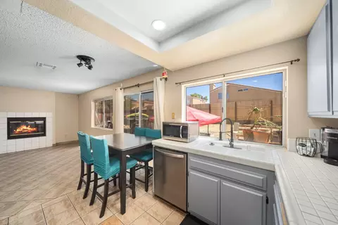 1008 Kildare St E, Lancaster, CA 93535 photo 8