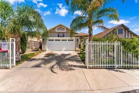 1201 Ave R-7 E, Palmdale, CA 93550
