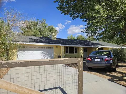 Exterior - 40176 179th St E, Palmdale, CA 93591 photo 9 of 13