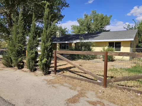 Exterior - 40176 179th St E, Palmdale, CA 93591 photo 11 of 13