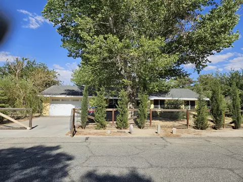 Exterior - 40176 179th St E, Palmdale, CA 93591 photo 10 of 13