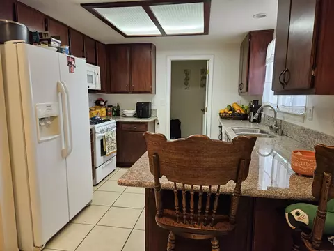 Kitchen - 40176 179th St E, Palmdale, CA 93591 photo 1 of 1