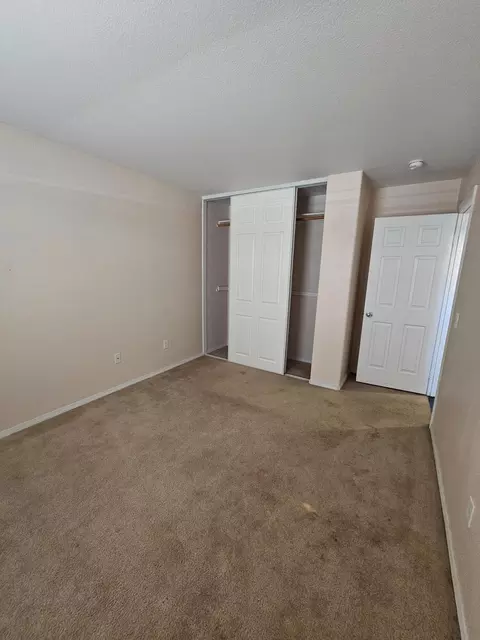 Bedroom - 913 Laura Ln, Tehachapi, CA 93561 photo 3 of 5