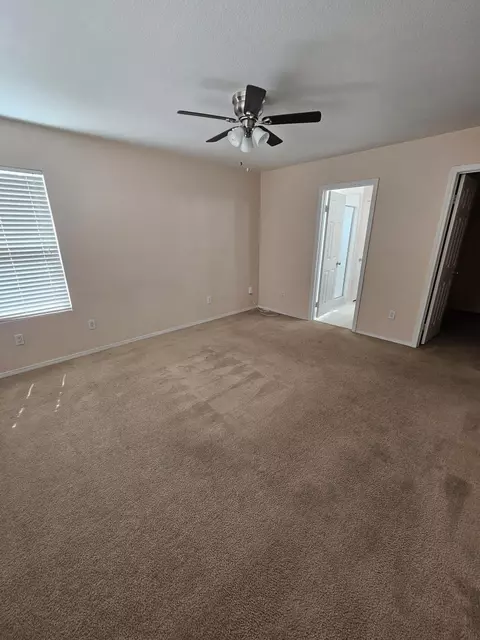 Bedroom - 913 Laura Ln, Tehachapi, CA 93561 photo 5 of 5