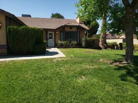 1234 Ave J6 E, Lancaster, CA 93535