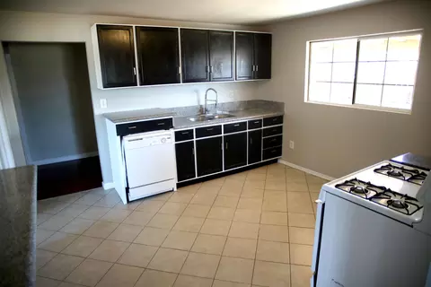 Kitchen - 26979 Nichols St, Boron, CA 93516 photo 2 of 5
