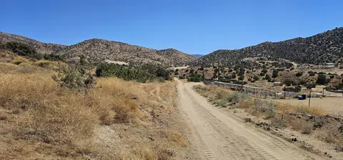 Lark Lane, Palmdale, CA 93550 photo 7
