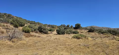 Lark Lane, Palmdale, CA 93550 photo 5