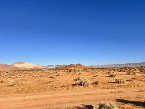 Fifth, Mojave, CA 93501 photo 4