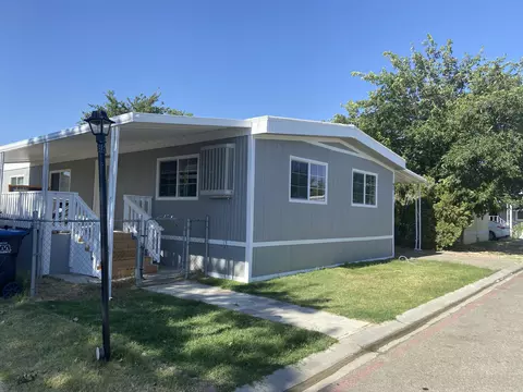 1301 I Ave E #92, Lancaster, CA 93535