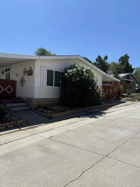 1030 Ave S E #21, Palmdale, CA 93550