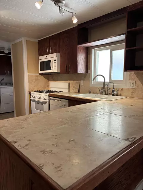 1030 Ave S E #21, Palmdale, CA 93550 photo 7