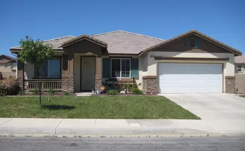 38105 Medea Ct, Palmdale, CA 93550