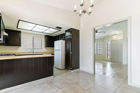 2523 Emerald Ln, Lancaster, CA 93535 photo 12