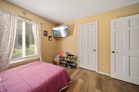 Bedroom - 43014 Ed Halley Pl, Lancaster, CA 93536 photo 2 of 4