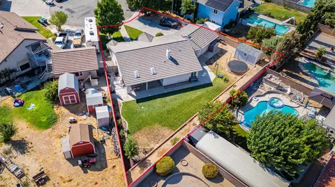 View/Area - 43014 Ed Halley Pl, Lancaster, CA 93536 photo 2 of 3