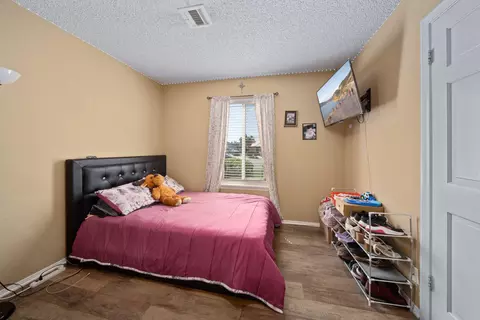 Bedroom - 43014 Ed Halley Pl, Lancaster, CA 93536 photo 1 of 4
