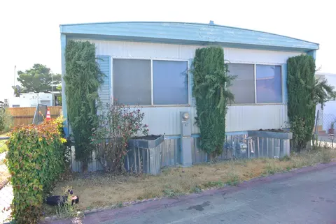 2059 Avenue I E #SPC 47, Lancaster, CA 93535