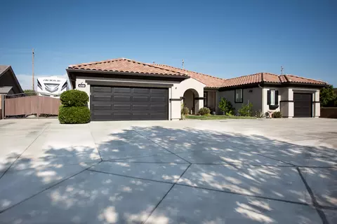 42508 Yew St, Lancaster, CA 93536 photo 4