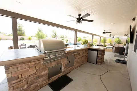 42508 Yew St, Lancaster, CA 93536 photo 13