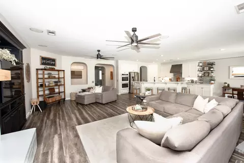42508 Yew St, Lancaster, CA 93536 photo 9