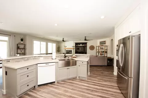 42508 Yew St, Lancaster, CA 93536 photo 11