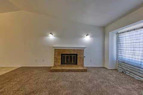 538 Ave J 9 E, Lancaster, CA 93535 photo 3