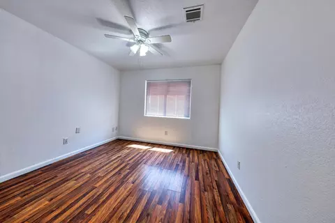 538 Ave J 9 E, Lancaster, CA 93535 photo 13