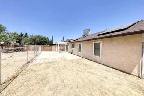 538 Ave J 9 E, Lancaster, CA 93535 photo 16
