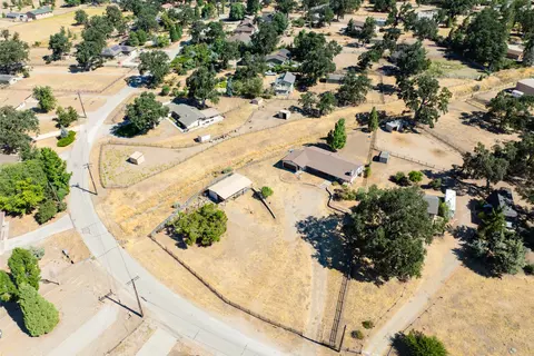 28201 Black Gold Way, Tehachapi, CA 93561 photo 28