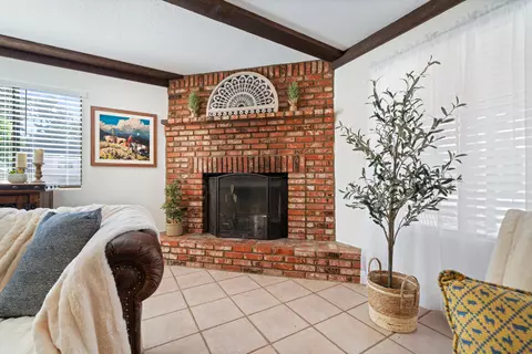 28201 Black Gold Way, Tehachapi, CA 93561 photo 7