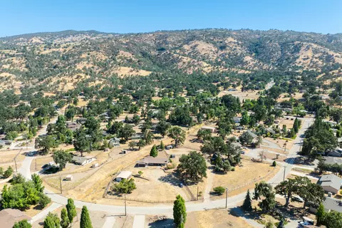 28201 Black Gold Way, Tehachapi, CA 93561 photo 29